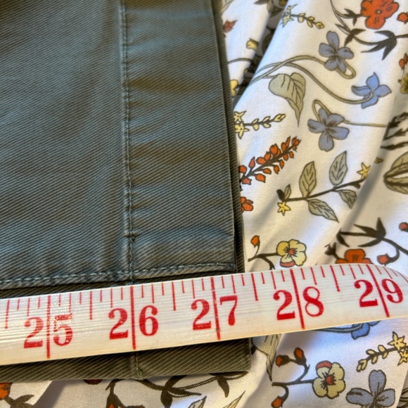 Old Navy High Rise Pants - Picture 2 of 5